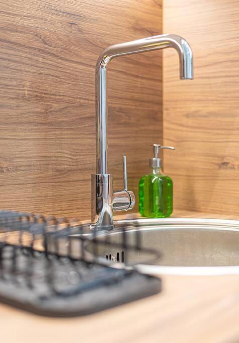 Peaceful Shelter In Athens Apartment ภายนอก รูปภาพ