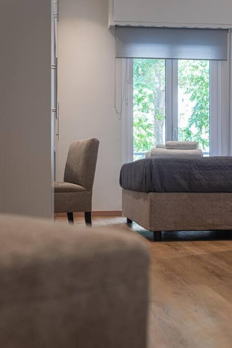 Peaceful Shelter In Athens Apartment ภายนอก รูปภาพ